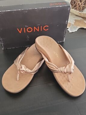 Vionic Women's Rose Gold Rest Pippa  Knotted Thong Sandals